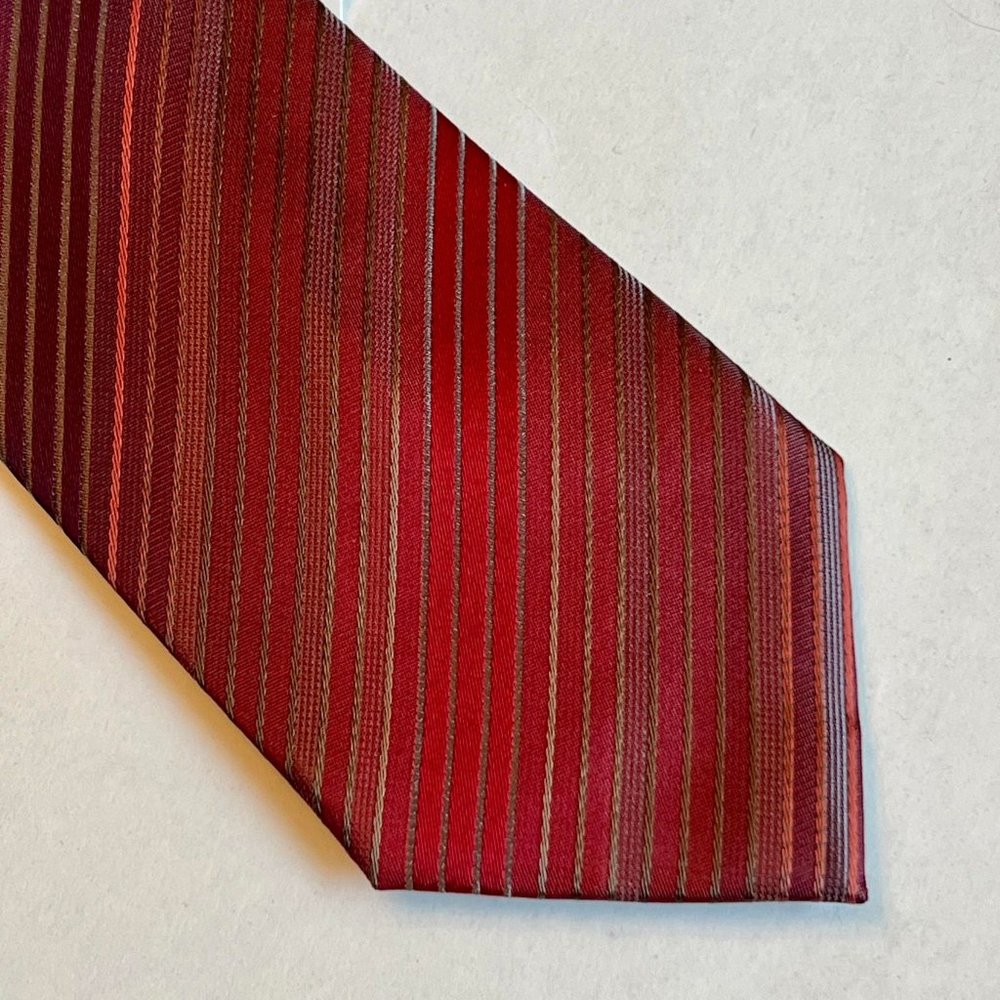 Kenneth Cole Reaction Tie / Necktie - Red Mauve NWT